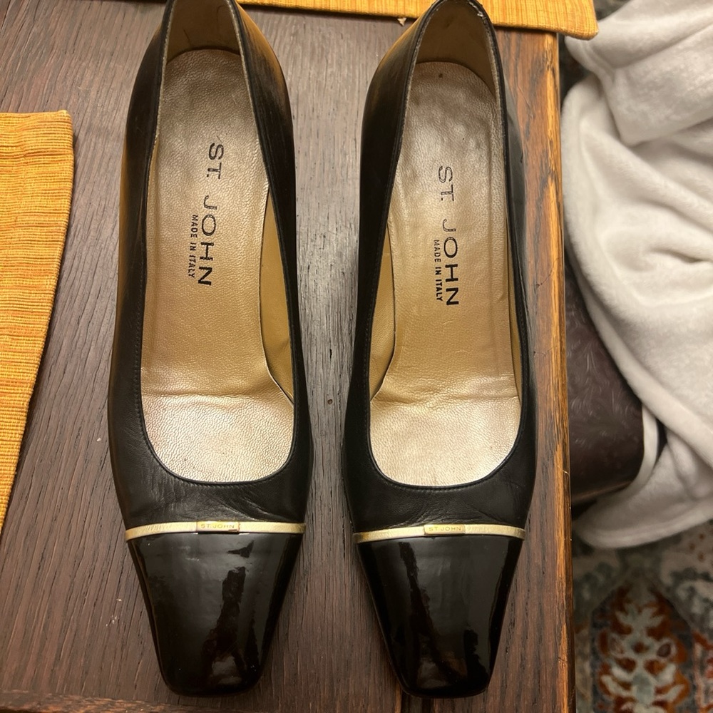 Vintage 90s St. John Leather Heels size 8.5